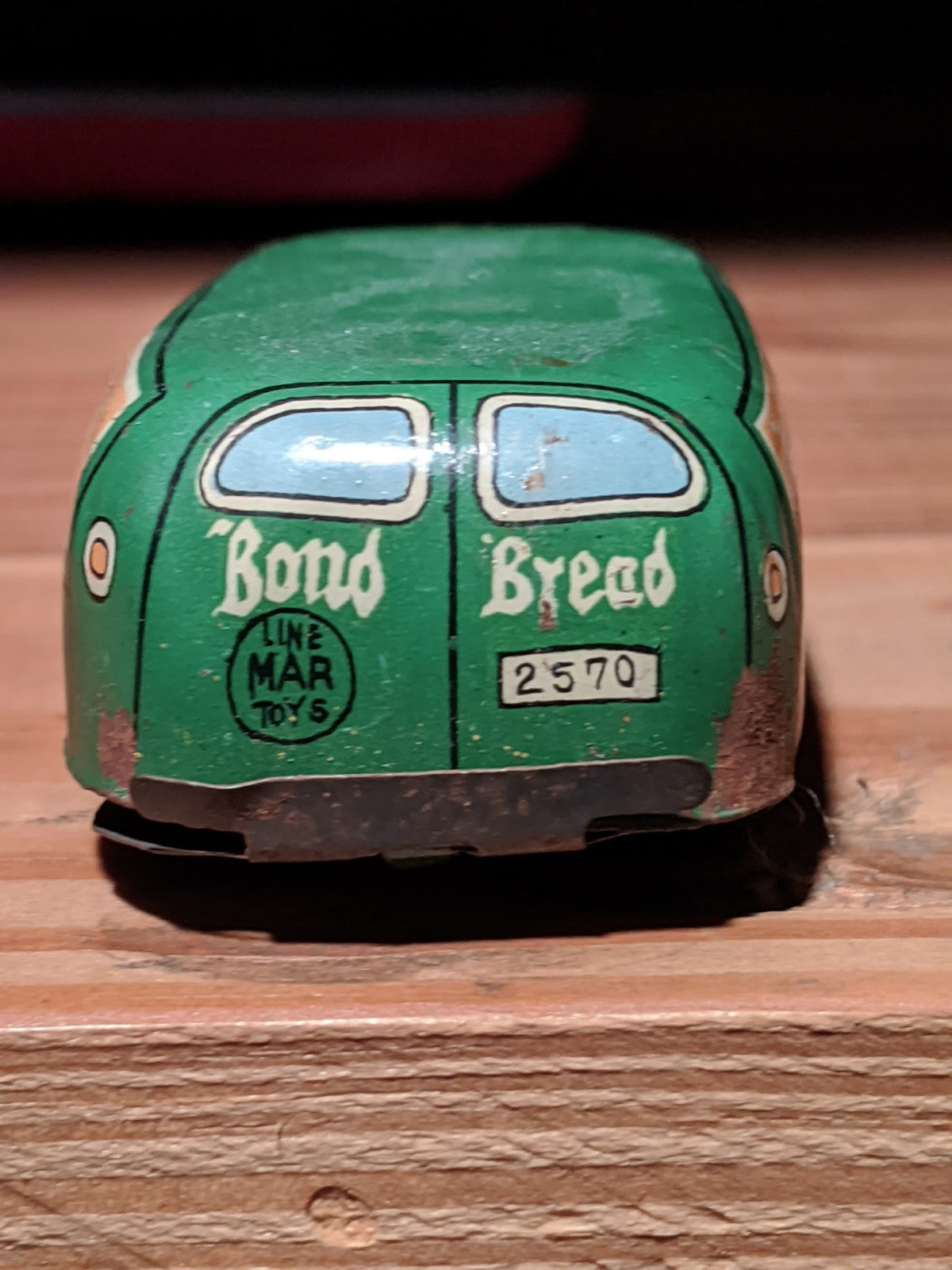 Line Mar Toys Bond Bread Van