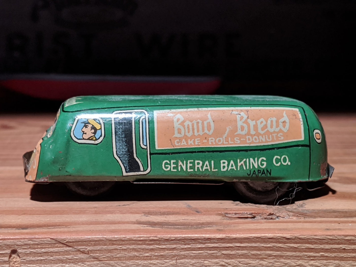 Line Mar Toys Bond Bread Van