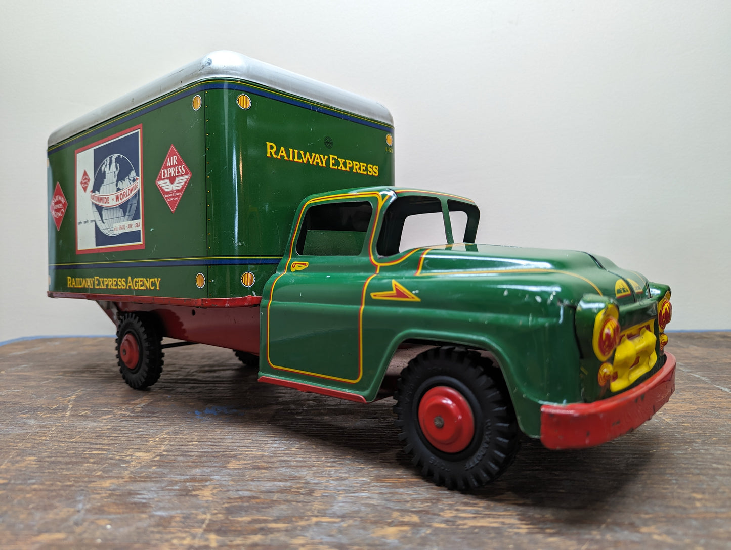 Marx Railway Express Truck with Hi-Lift Tailgate and Box