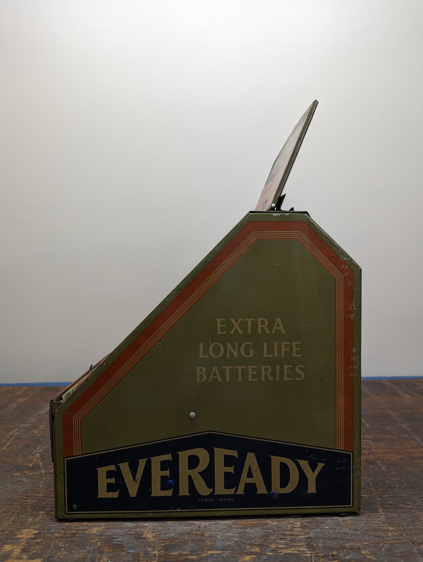 Eveready Flashlight Batteries Countertop Display